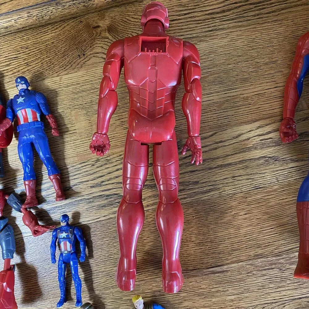 Lot of 8 Toy Marvel Toy Action Figures Spider Man Captain America 4, 6 & 12 Inch